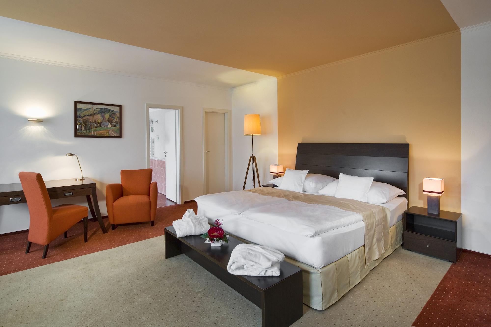 Imperial Hotel Ostrava Luaran gambar