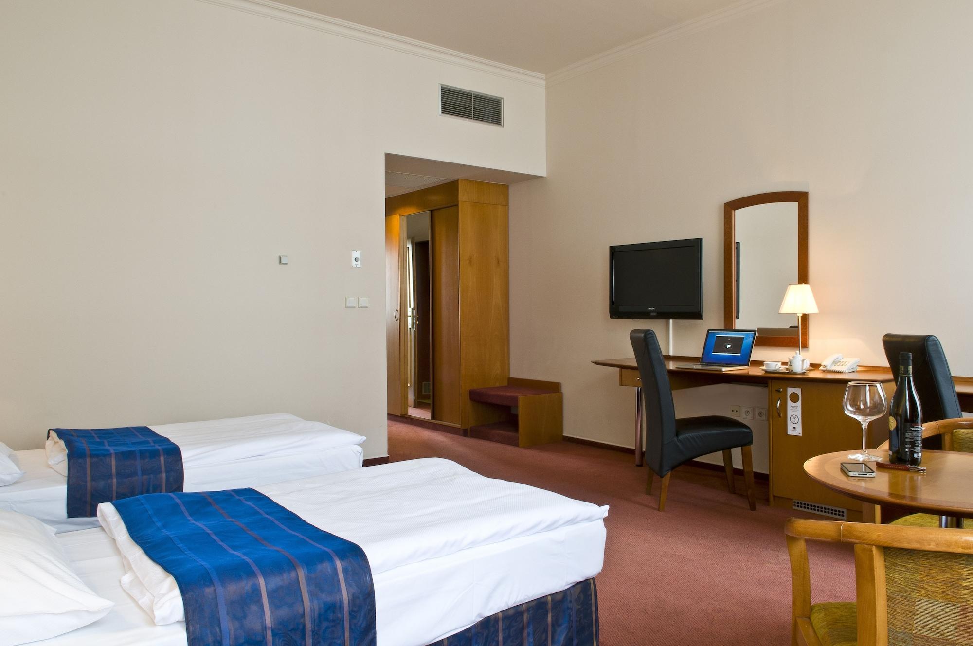 Imperial Hotel Ostrava Luaran gambar